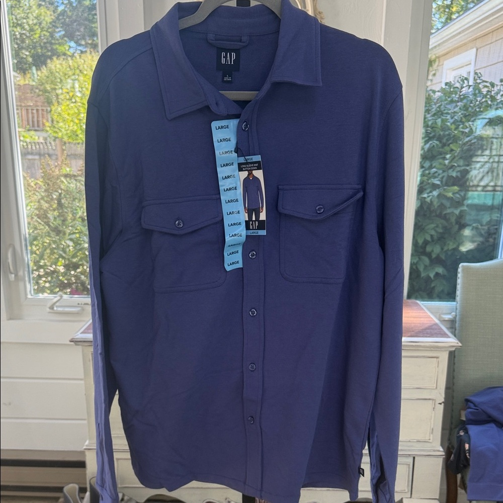 GAP Men's Deep Blue Casual Button Down Shirt